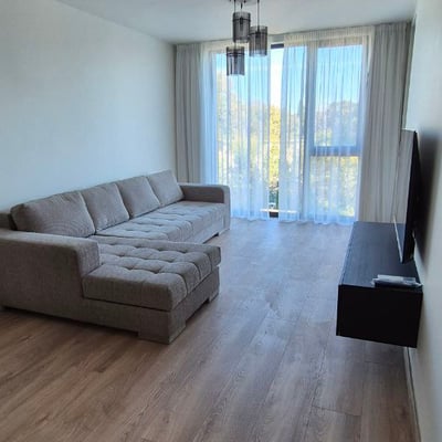 Vermietung einer hellen 2-Zimmer-Wohnung im Komplex Azur Panorama, Varna, Bulgarien
